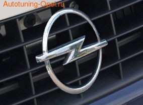 Эмблема Opel на решетку радиатора