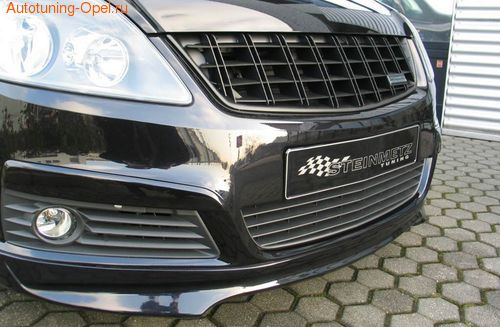 Решетка радиатора Opel Zafira B