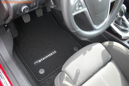 Коврики в салон Opel Astra J велюровые с логотипом Steinmetz