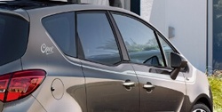 Акцентные полосы экстерьера Opel Meriva B серого цвета