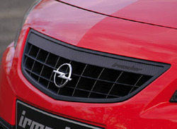 Решетка радиатора Opel Astra J Хэтчбек, Sports Tourer (дорестайлинг) с планкой в дизайне Carbon-Look