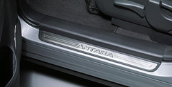 Накладки на пороги Opel Antara в стиле OPC Line